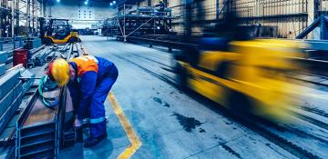 Moving shot in a factory